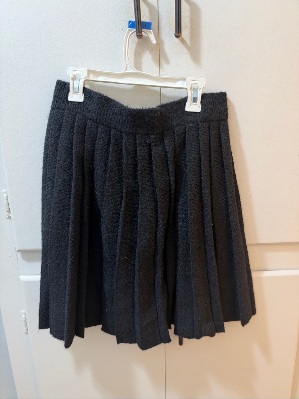 Women's Pleated Knit Skirt - Black